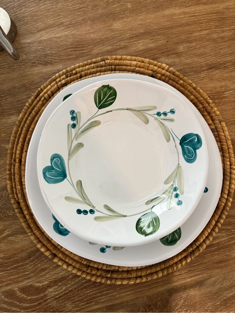 N/A handwoven round